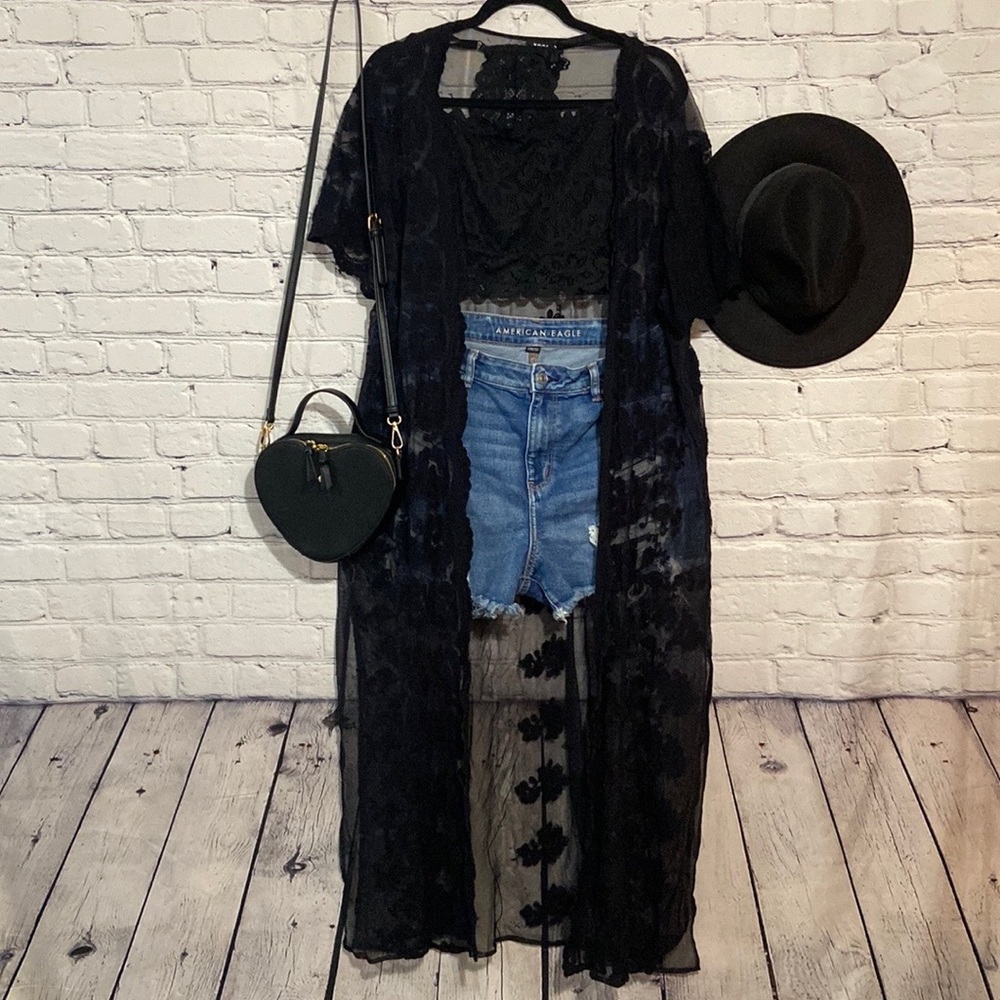 Torrid / 2 / Maxi Lace Duster